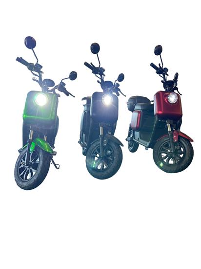 Grote foto elektrische scooter q3 fietsen en brommers scooters